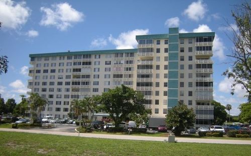 apt-1019-4330 Hillcrest Dr, Hollywood, FL, 33021-7983 | Card Image
