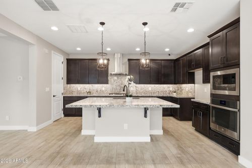 5842 S Vegas, Mesa, AZ, 85212-8818 | Card Image