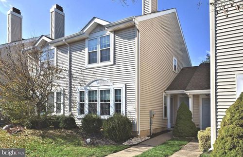 1303 Kenwood Dr, NORTH WALES, PA, 19454-3707 | Card Image