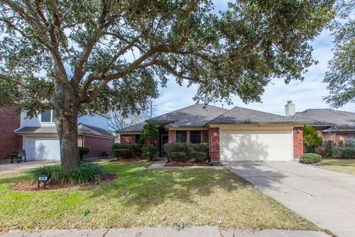 1614 Glacier Blue Dr, Fresno, TX, 77545-9528 | Card Image
