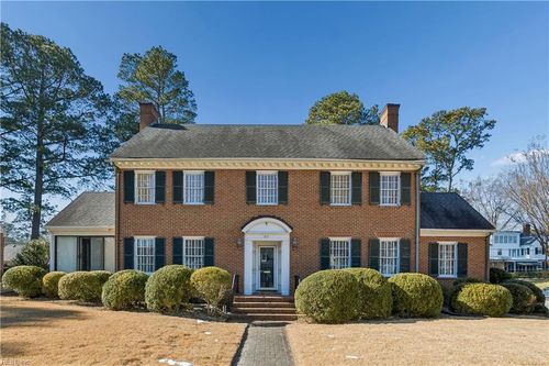 611 Jones St, Suffolk, VA, 23434-4948 | Card Image