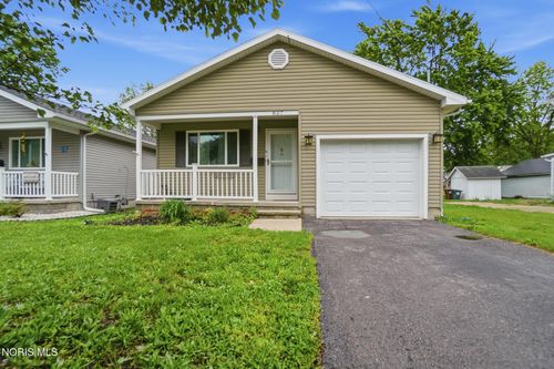 827 Wilson St, Findlay, OH, 45840-6073 | Card Image