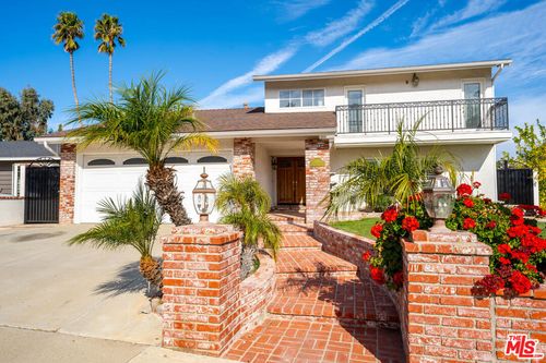29403 Trailway Ln, Agoura Hills, CA, 91301-1551 | Card Image