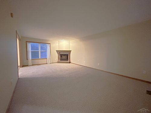 10123 Hawk Dr, Freeland, MI, 48623-8754 | Card Image