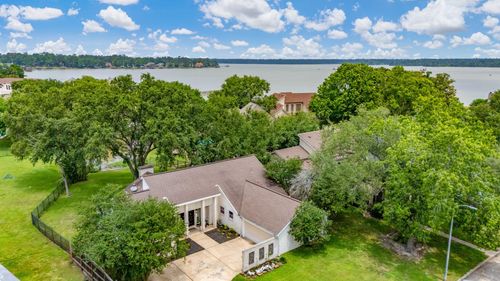 8219 Magnolia Glen Dr, Humble, TX, 77346-1607 | Card Image