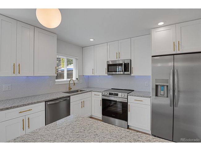 5665 S Lowell Blvd, Townhouse with 2 bedrooms, 2 bathrooms and null parking in Littleton CO | Image 10