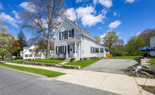 33 Pleasant St, Hopkinton, MA, 01748-1708 | Card Image
