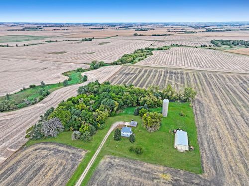 2752 310th St, Minneota, MN, 56264-3002 | Card Image
