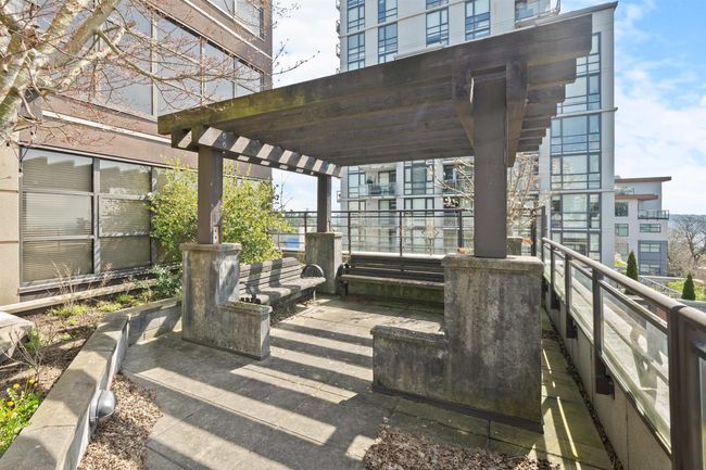 603 - 306 Sixth St, Condo with 1 bedrooms, 1 bathrooms and 1 parking in New Westminster BC | Image 25