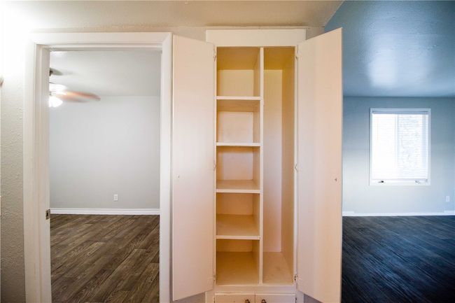 A25 - 2506 Manor Cir, Home with 2 bedrooms, 1 bathrooms and 1 parking in Austin TX | Image 24
