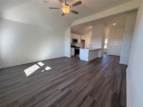 9013 Blackfork Ln, Oklahoma City, OK, 73160-3207 | Card Image