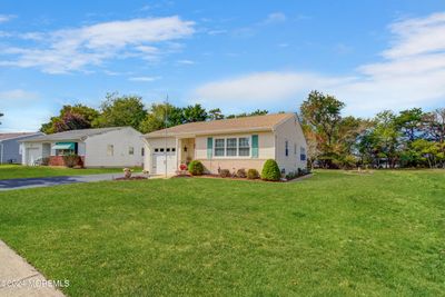 68 Brakenbury Drive, Home with 2 bedrooms, 1 bathrooms and null parking in Toms River NJ | Image 3