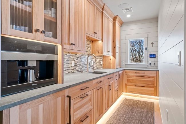 4 Cliff Estates Rd, House other with 4 bedrooms, 5 bathrooms and 4 parking in Scituate MA | Image 18