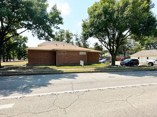 1104 W Jefferson Blvd, Dallas, TX, 75208-5175 | Card Image