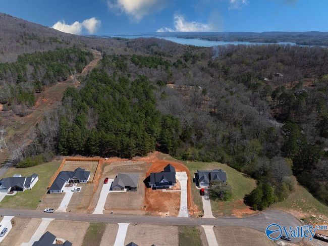85 Betty Way, House other with 4 bedrooms, 3 bathrooms and null parking in Scottsboro AL | Image 32