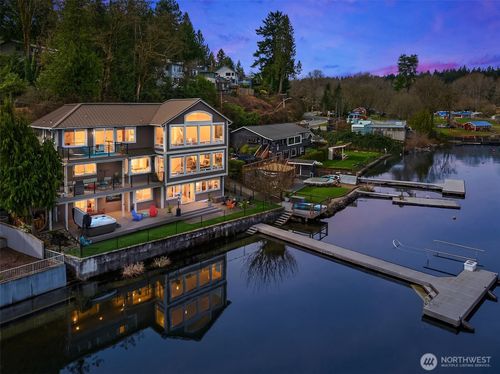 3828 W Lake Sammamish Pkwy Se, Bellevue, WA, 98008-5838 | Card Image