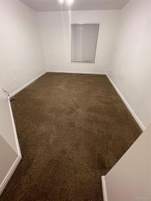 34-13239 St Ervin Ave, Detroit, MI, 48215-3353 | Card Image