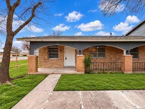 112-311 E San Antonio Ave, Boerne, TX, 78006-2074 | Card Image