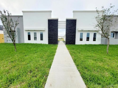 4-3501 Fuerte Ave, McAllen, TX, 78504-6786 | Card Image