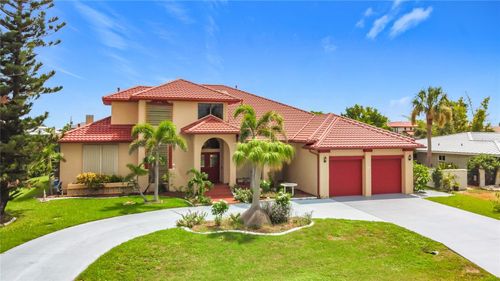 134 Seville Pl Sw, PORT CHARLOTTE, FL, 33952-9139 | Card Image
