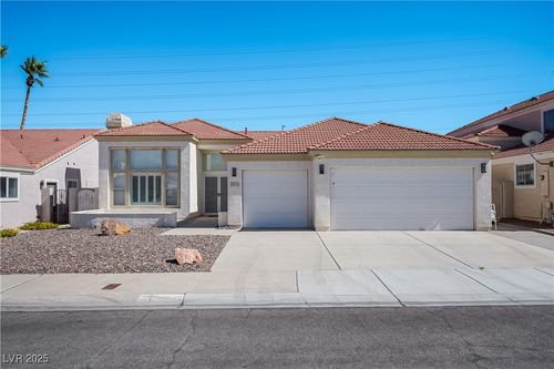 3004 Red Bay Way, Las Vegas, NV, 89128-7802 | Card Image