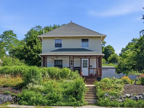 91 Roger Williams Ave, Rumford, RI, 02916-3408 | Card Image