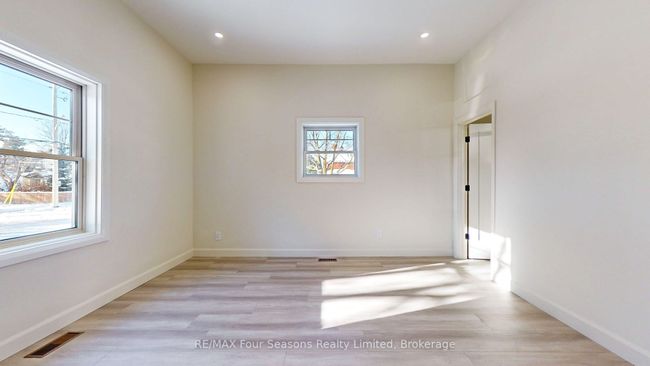 147 2 Nd St, House other with 3 bedrooms, 2 bathrooms and 2 parking in Collingwood ON | Image 21