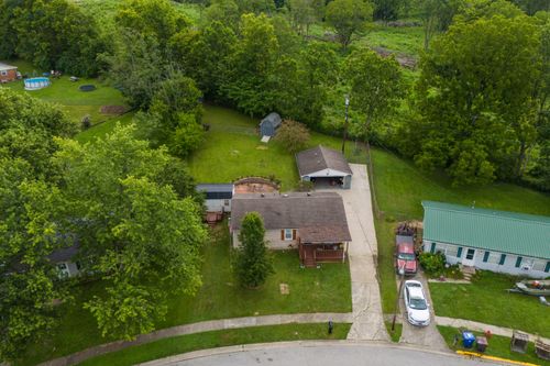 213 Blair Ave, Winchester, KY, 40391-2209 | Card Image