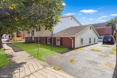 1021 Genesee Street, House other with 2 bedrooms, 2 bathrooms and null parking in Trenton NJ | Image 2