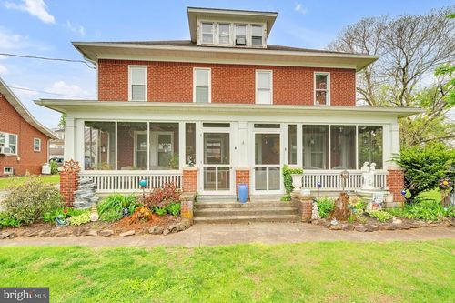 28 E Hanover St, GETTYSBURG, PA, 17325-7752 | Card Image