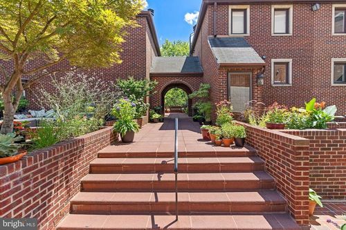 apt-41-1715 15th St Nw, WASHINGTON, DC, 20009-3877 | Card Image