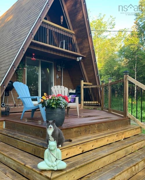 3598 W Lake Ainslie Rd, Inverness, NS, B0E1N0 | Card Image