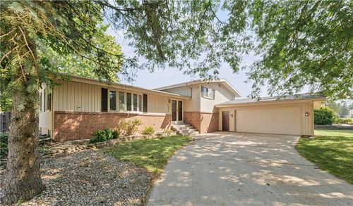 1423 Golf Ter, Danville, IL, 61832-1253 | Card Image