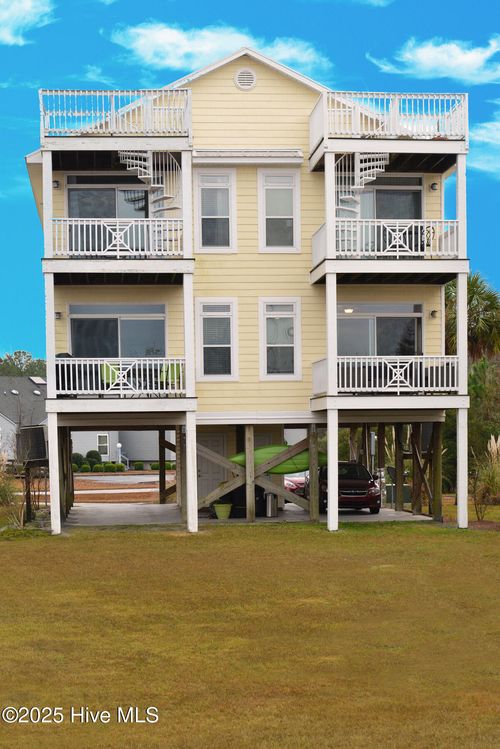 4003 Marina Townes Dr, New Bern, NC, 28560-7219 | Card Image