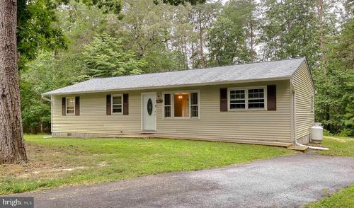 21851 Peters Ct, CALIFORNIA, MD, 20619-2218 | Card Image