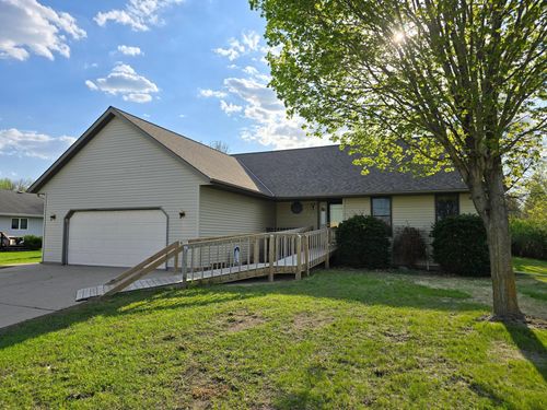 735 10th Ave S, Waite Park, MN, 56387-7500 | Card Image