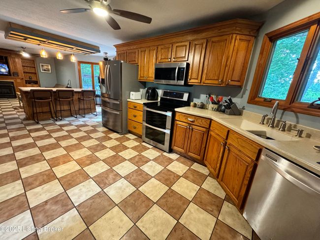 601 Indian Ridge Rd, House other with 4 bedrooms, 3 bathrooms and null parking in Falls Of Rough KY | Image 15