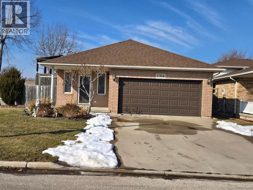 1504 Fuller Cres, Windsor, ON, N8W5S5 | Card Image