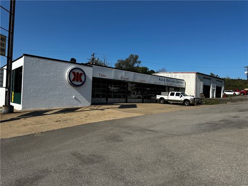 2 Lyn Mar Plz, Lyndora, PA, 16045-1348 | Card Image