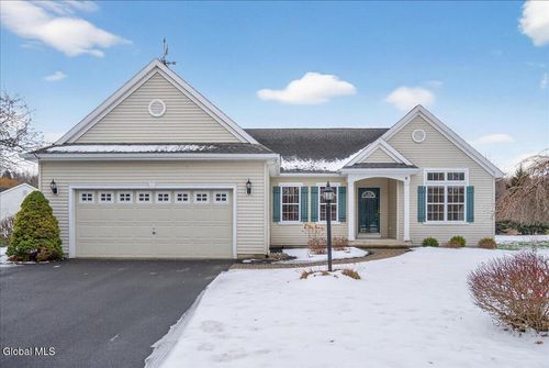 8 Danbury Court, Clifton Park, NY, 12065 | Card Image