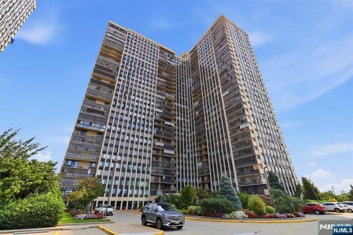 200 Winston, Cliffside Park, NJ, 07010 | Card Image