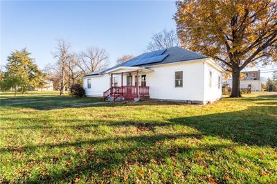 413 Elm Street, House other with 3 bedrooms, 2 bathrooms and null parking in Wellsville KS | Image 2