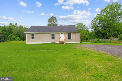2043 Downs Chapel Rd, CLAYTON, DE, 19938-2039 | Card Image