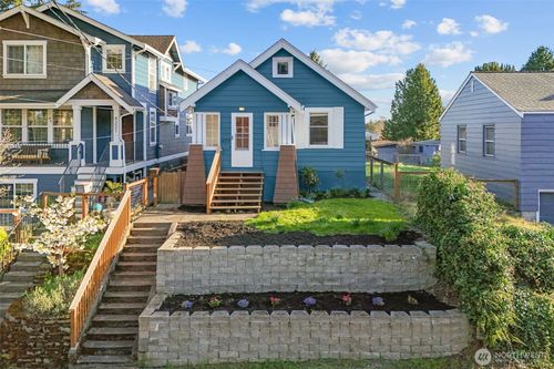 4219 S Mead St, Seattle, WA, 98118-2701 | Card Image