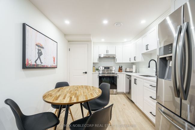 115 William Roe Blvd, House other with 5 bedrooms, 3 bathrooms and 3 parking in Newmarket ON | Image 37