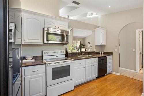 9804-9804 Nw 1st Court, Plantation, FL, 33324 | Card Image