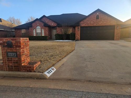 912 Sheryl Ln, Altus, OK, 73521-1904 | Card Image