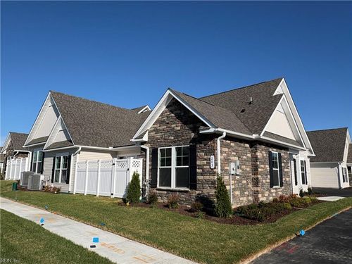 39-4-203 Oxford Avenue, Smithfield, VA, 23430 | Card Image