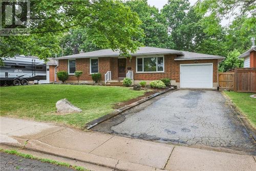 4180 Highland Park Drive, Beamsville, ON, L0R1B7 | Card Image