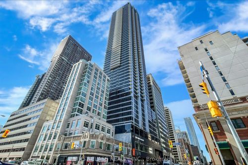 4203-395 Bloor St E, Toronto, ON, M4W0B4 | Card Image